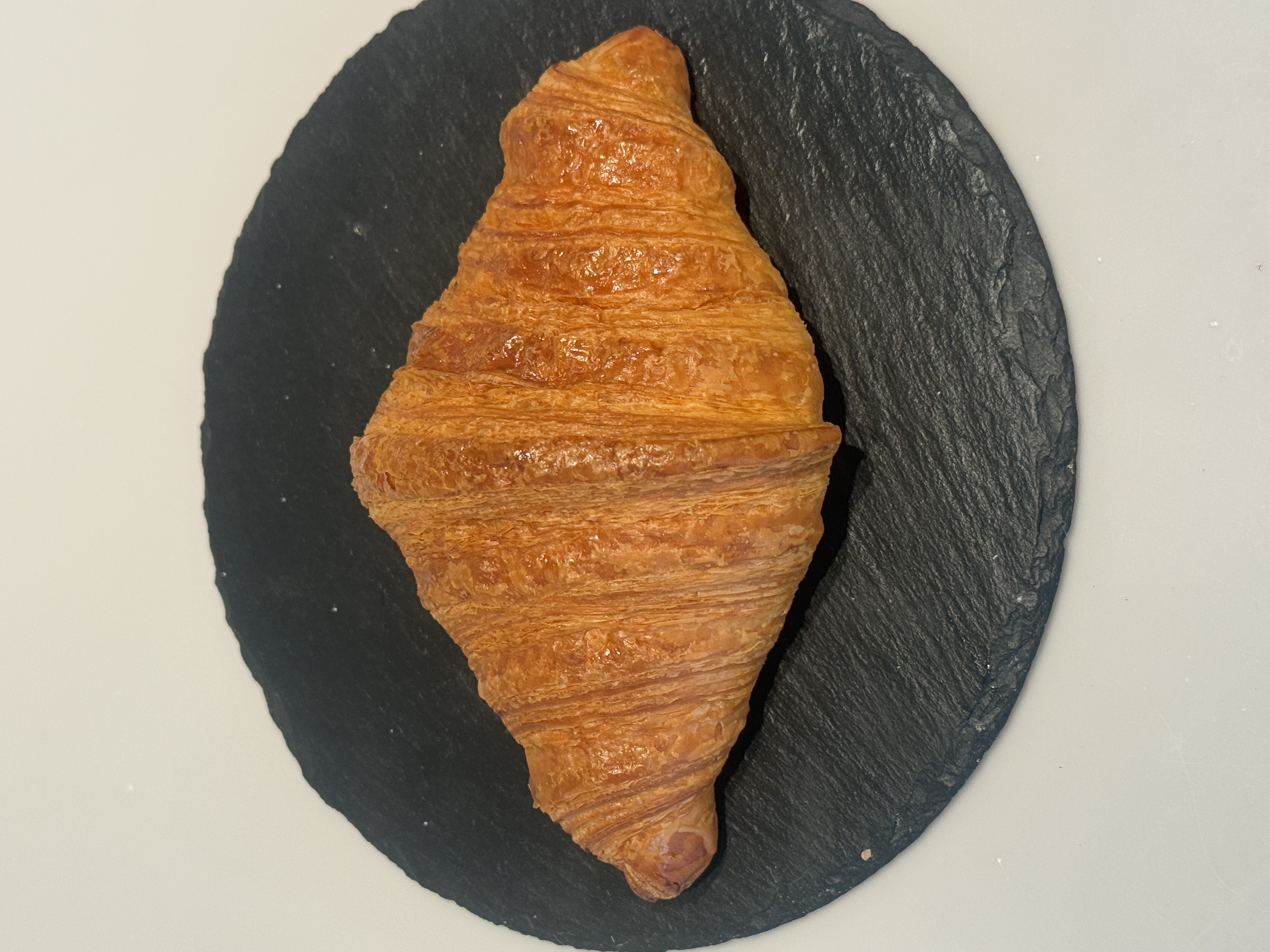 フランス産発酵バターのクロワッサン