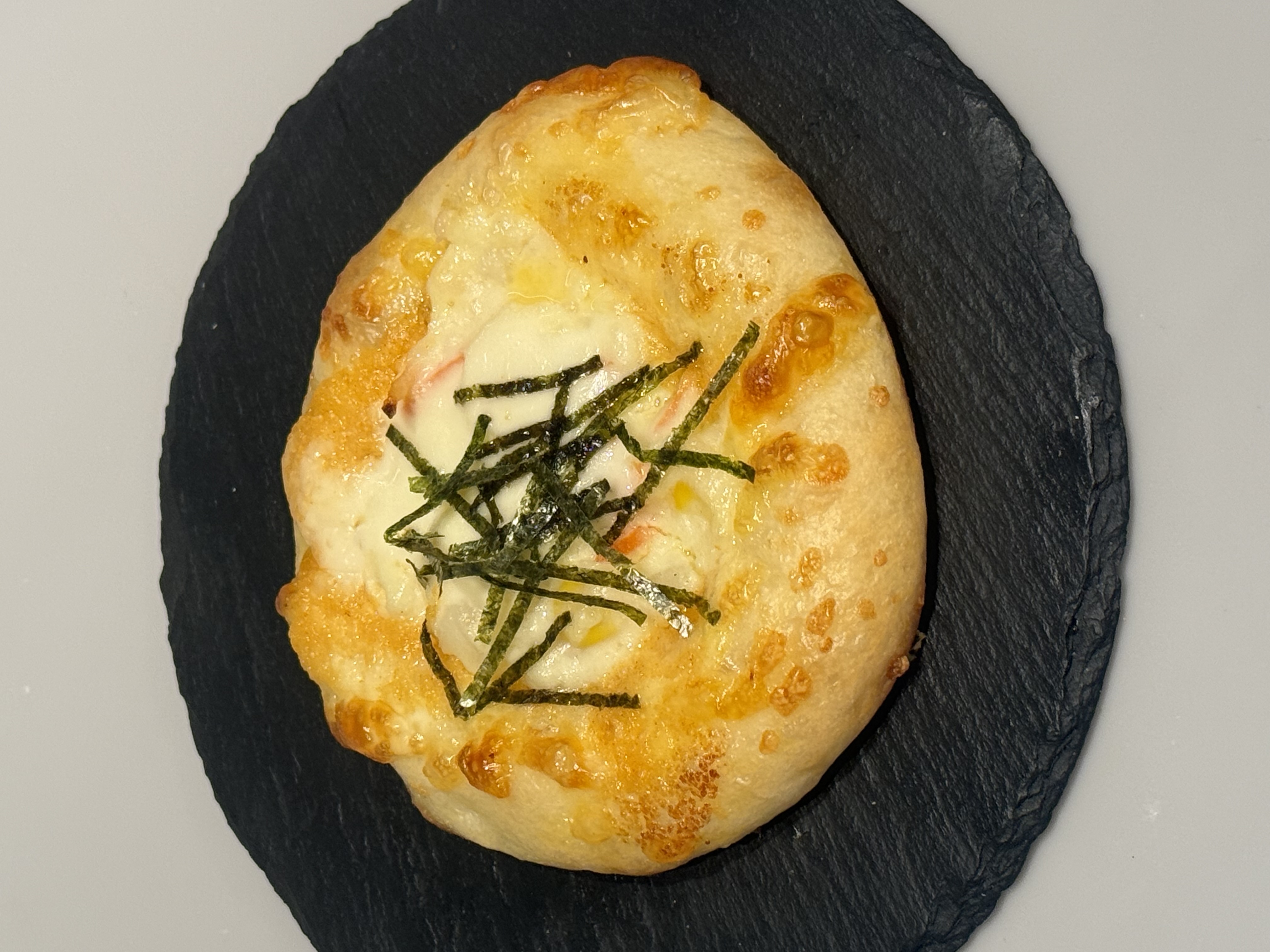 明太サラダのピザ