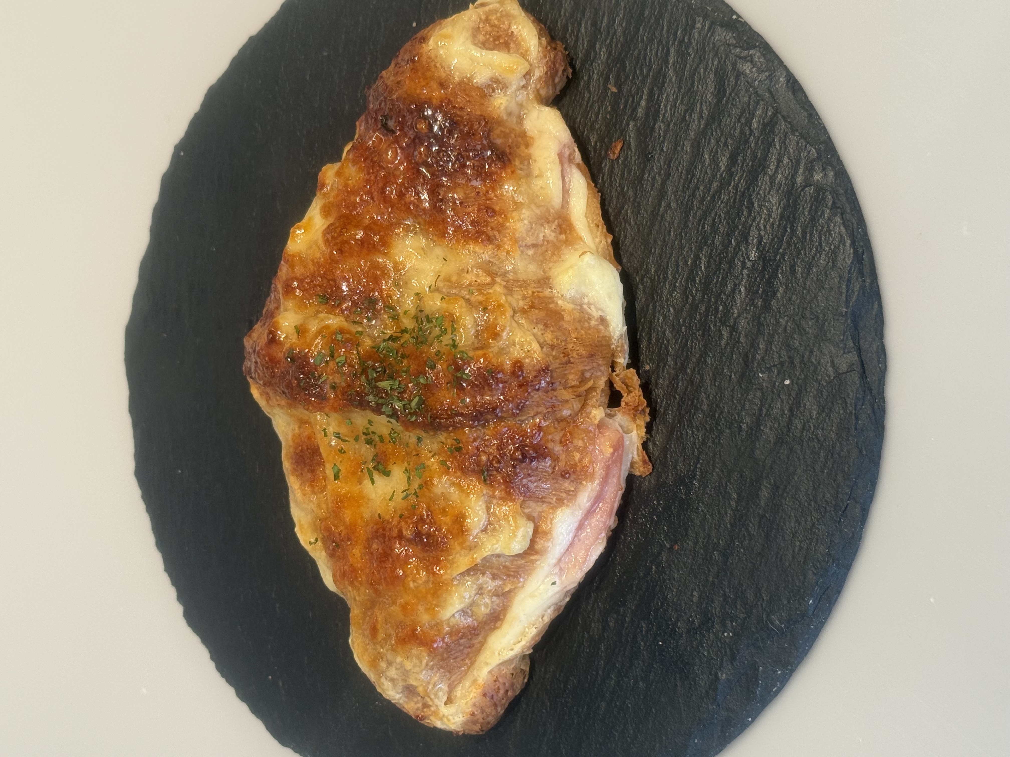 クロックムッシュのクロワッサン